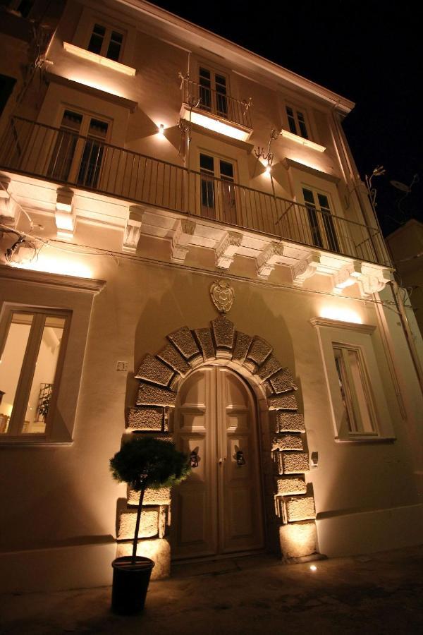 Hotel Palazzo Mottola Tropea Exterior foto